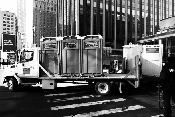 Portable Toilet Options We Offer in West Loch Estate, HI